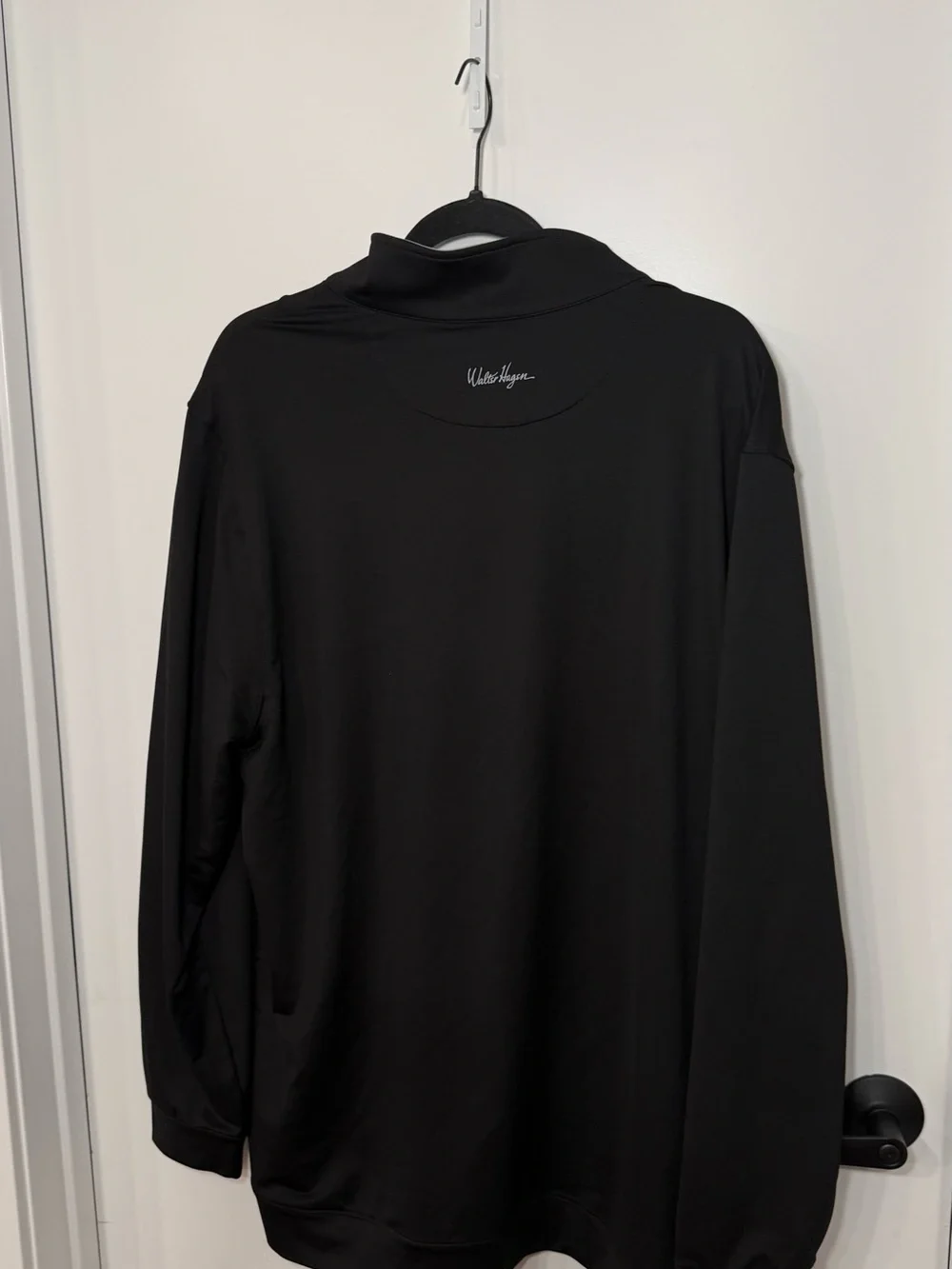 Walter Hagen Black Pullover Hoodie with Light Gray